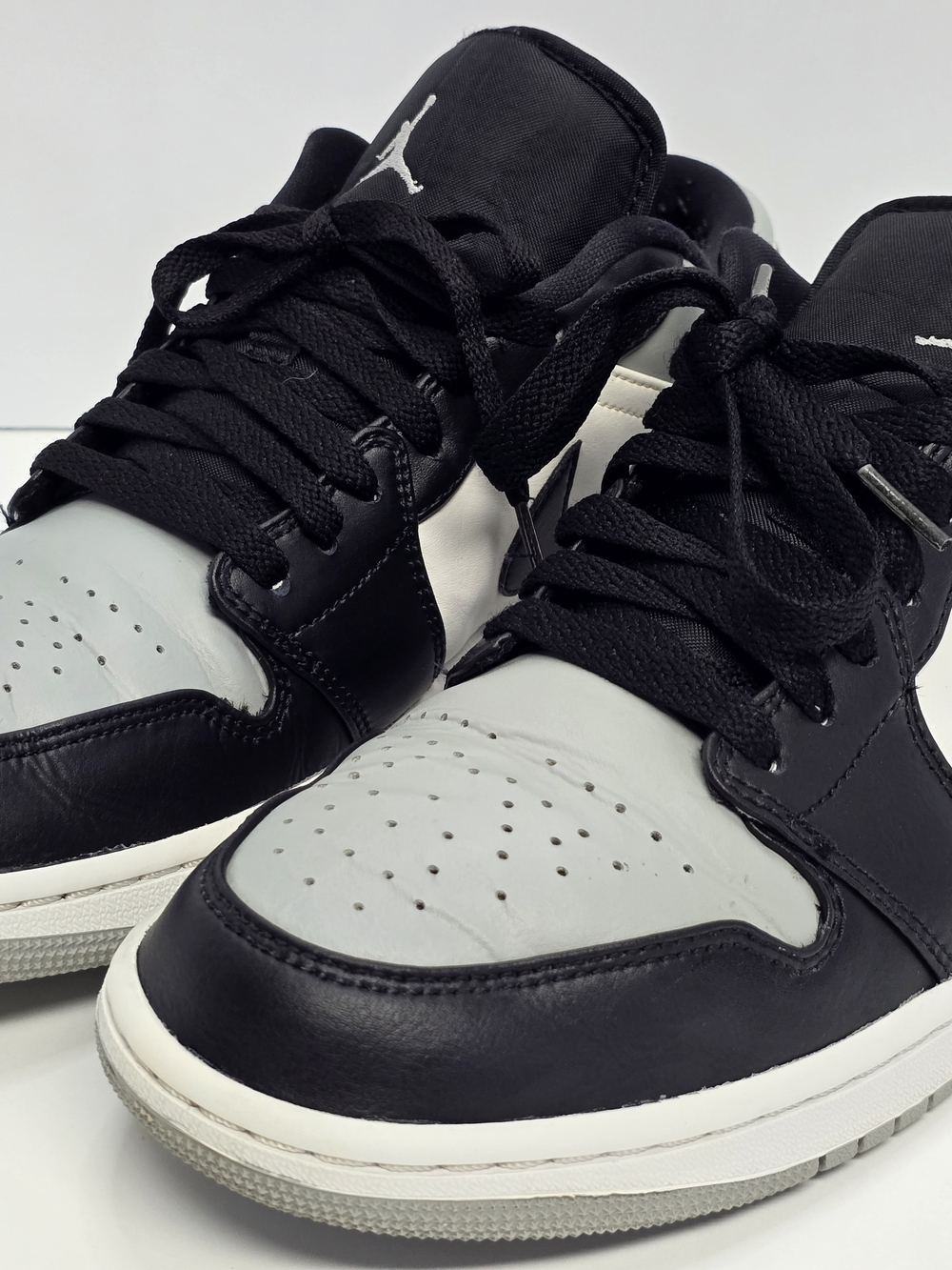 Nike Air Jordan 1 Low - Black and Light Gray